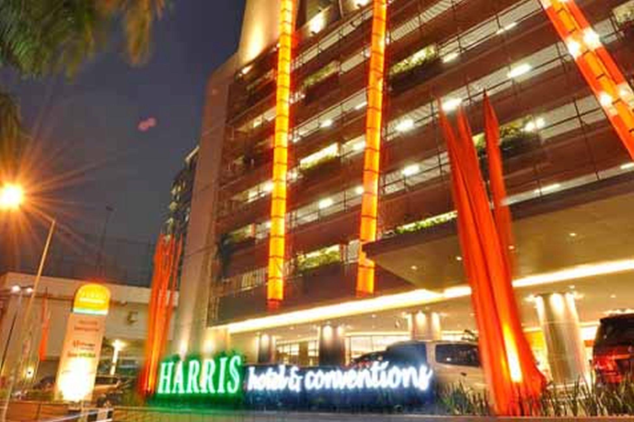 HARRIS Hotel&Conventions Bekasi Buitenkant foto